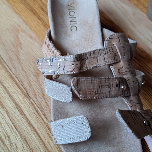 Vionic Wedge Sandals - Picture 2 of 8